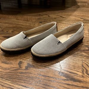 Trotters slip on shoes